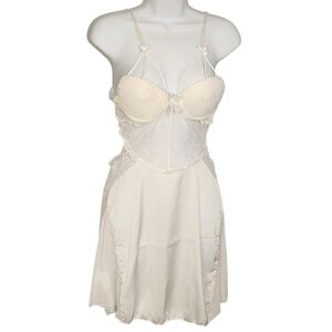 New Even Size M NWT White Babydoll Negligee With Thong